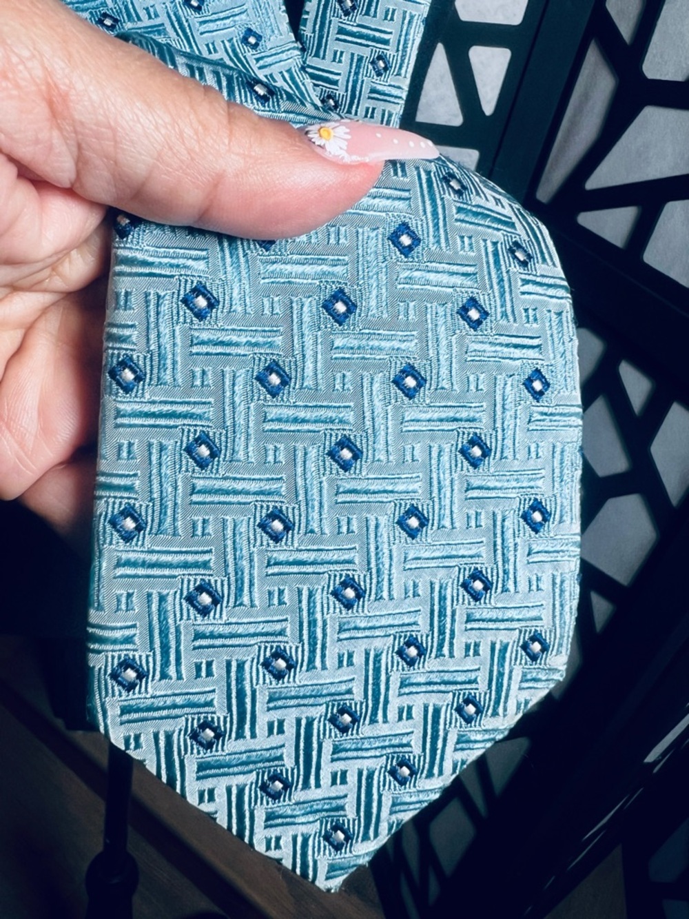 A Gold Pfeil Germany, Blue 100% silk necktie in a geometric textured pattern EUC